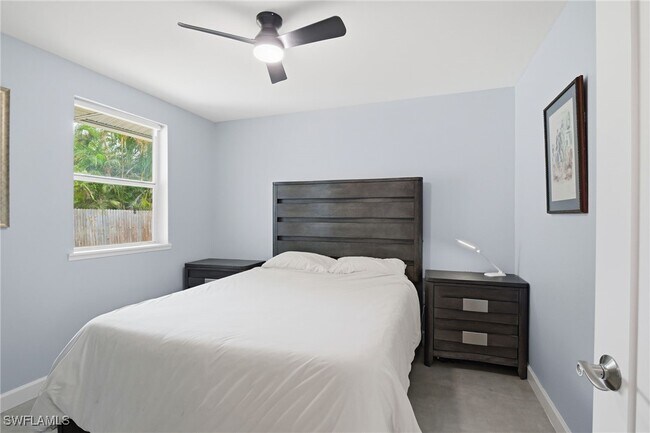 Building Photo - 4518 W Alhambra Cir