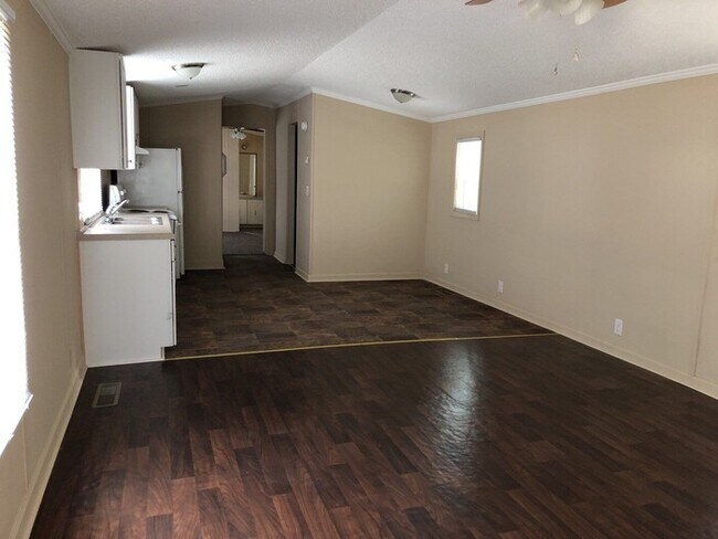 Building Photo - Home for Rent