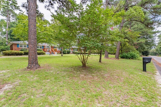 Building Photo - 607 3rd St Ext