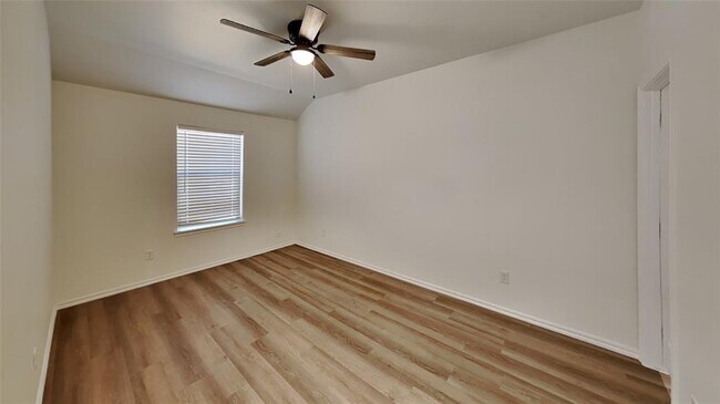 Building Photo - 11501 Mackenzie Wy