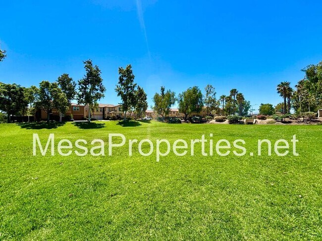 Building Photo - 2922 E Via Fiano
