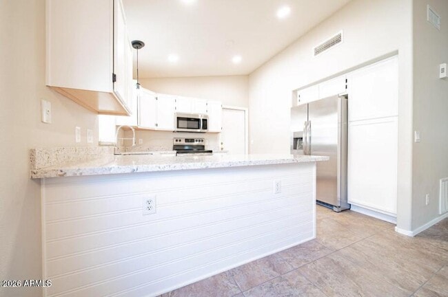 Building Photo - 8909 W Davis Rd