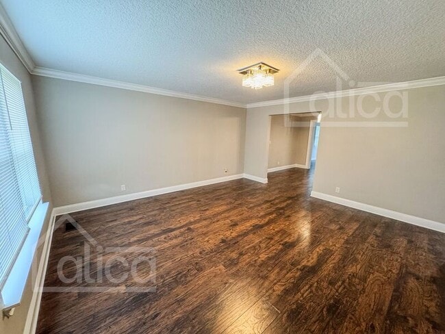 Building Photo - 2845 Holly Point Dr