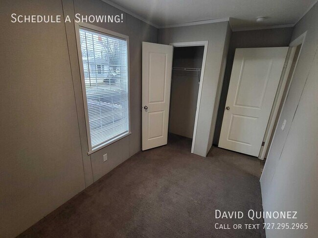 Building Photo - 3250 Maysville Pike