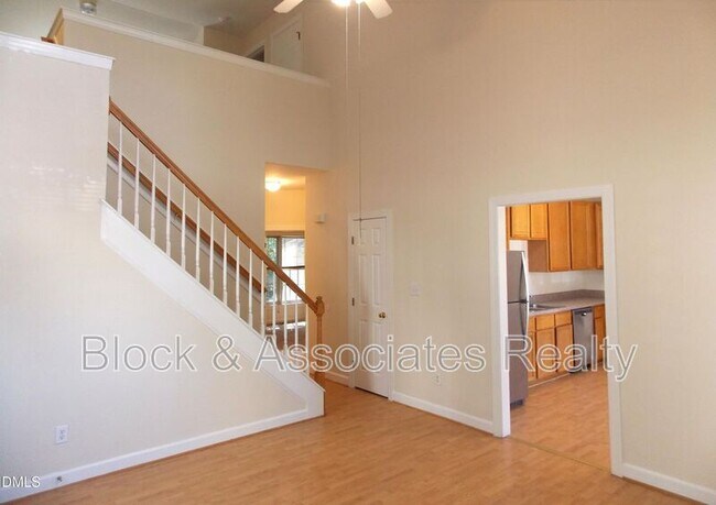 Building Photo - 2701 Sterling Park Dr