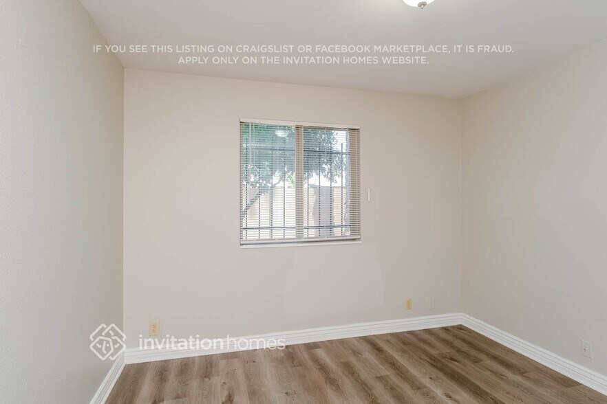 Building Photo - 3140 E Caballero St