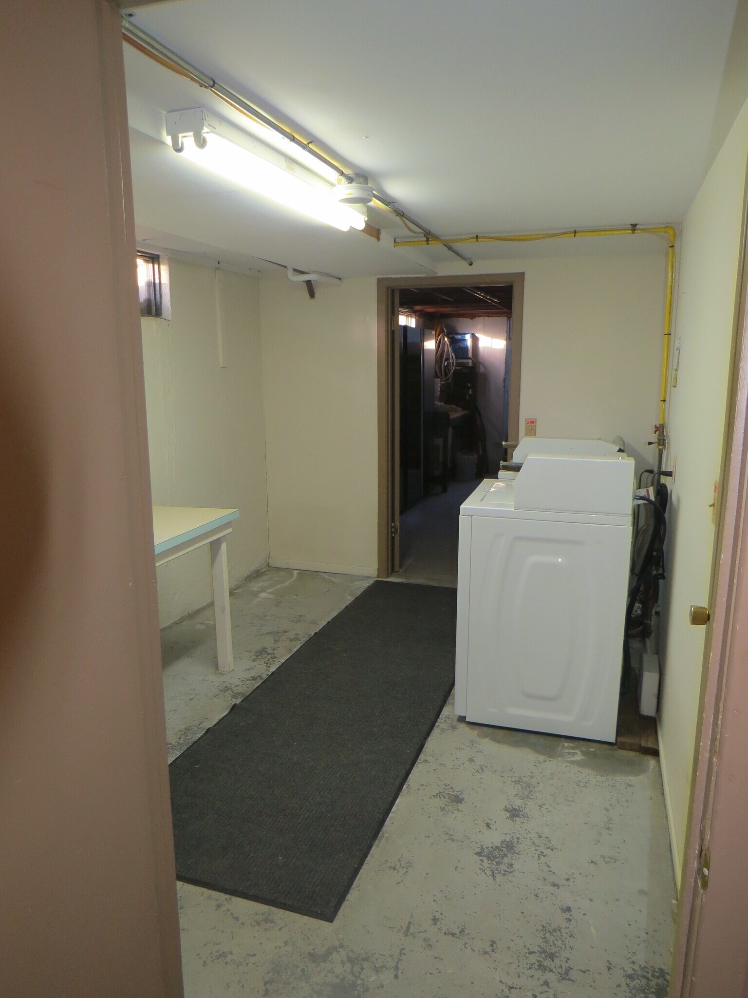 Building Photo - 469 Corey St