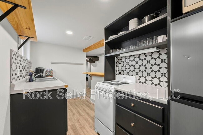 Building Photo - 3012 O Neil Ave