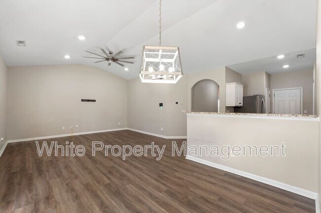 Building Photo - 6113 Purbeck Way