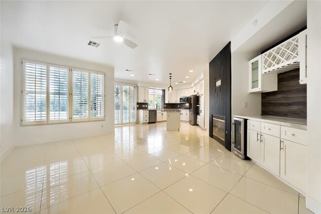 Building Photo - 1416 Palantine Hill Dr