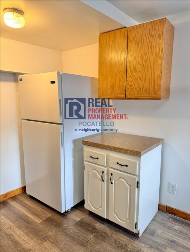 Building Photo - 442 S Arthur Ave