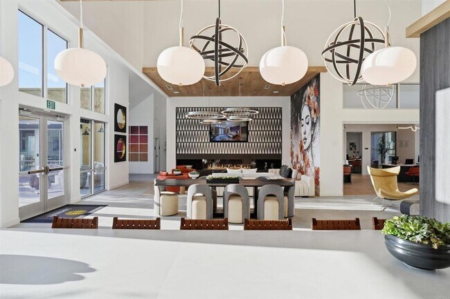 Building Photo - 6000 Luminary Dr