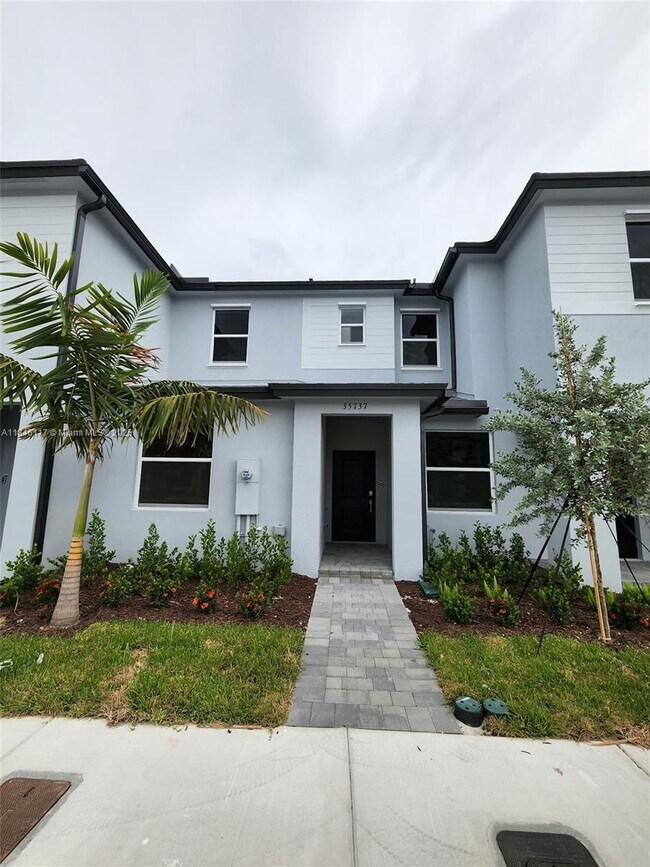 Building Photo - 35737 SW 178th Ct