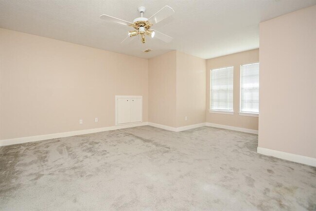 Building Photo - 17407 Widmore Pl