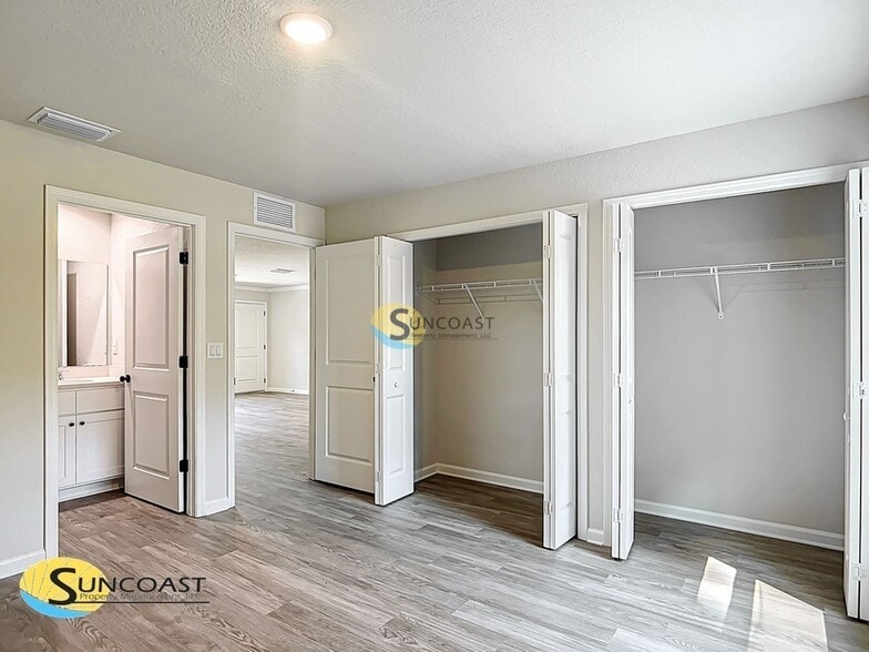 Building Photo - 163 Midway Rd