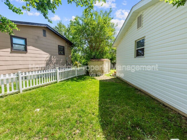 Building Photo - 16 Saali Dr