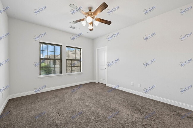 Building Photo - 807 Ponds Edge Ln