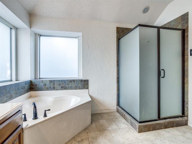 Building Photo - 4806 Highlands Dr