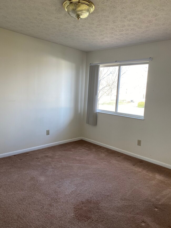 Building Photo - 132 Mallard Glen Dr