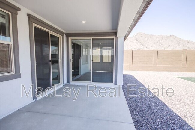 Building Photo - 21326 W Roanoke Ave