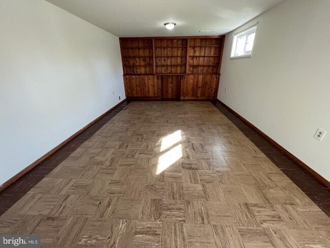 Building Photo - 14234 Chadwick Ln