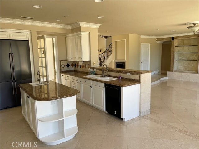Building Photo - 28592 Point Loma