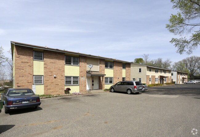 Primary Photo - Mark Trrace Apartments