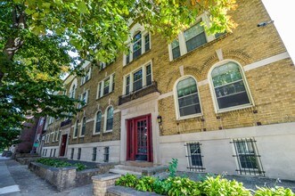 Building Photo - El Vista Apartments
