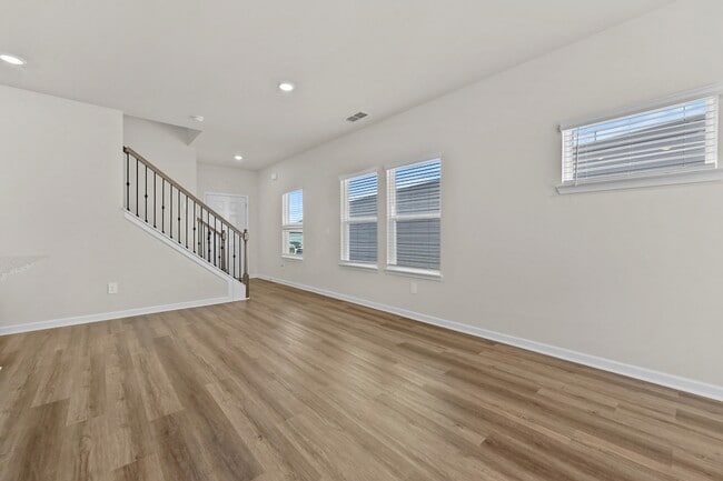 Building Photo - 2327 Whitworth St