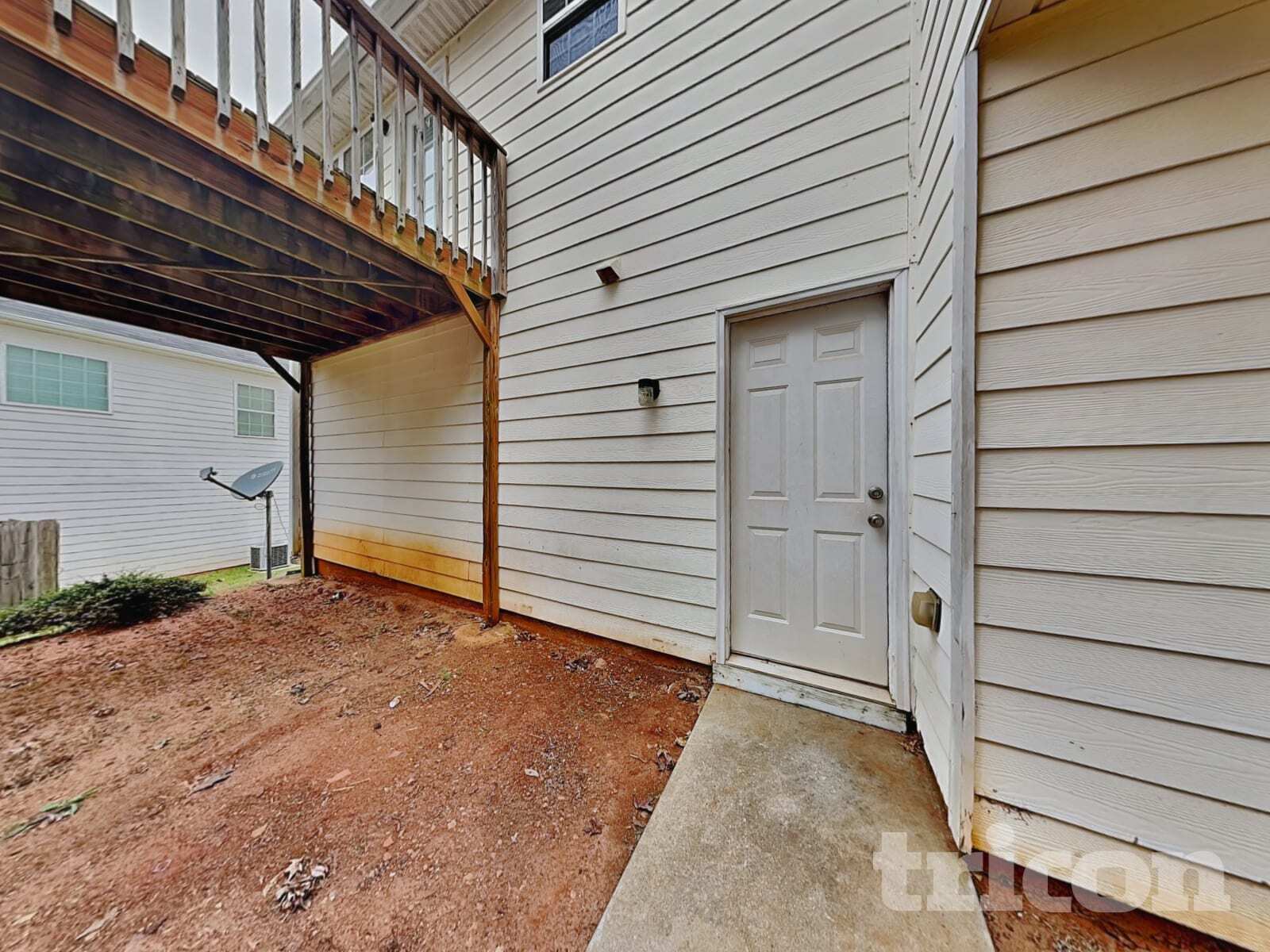 Building Photo - 254 Summit View Dr
