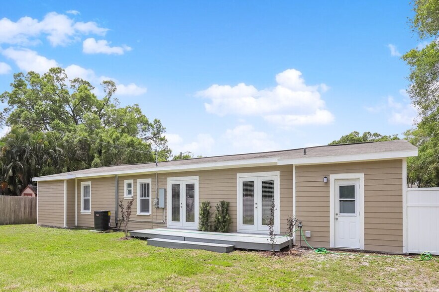 Building Photo - 7035 62nd Way N