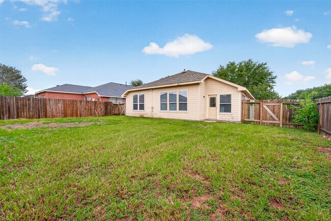 Building Photo - 17230 Hollow Sands Ct