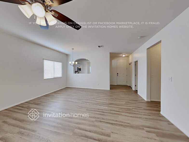 Building Photo - 4921 W St Anne Ave
