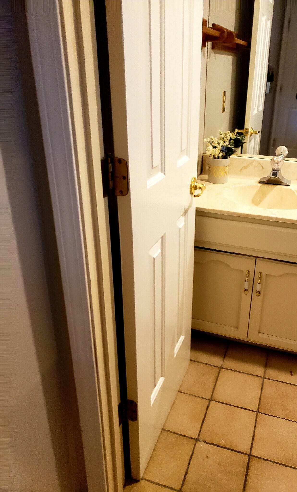 Building Photo - 6 NE 62nd Pl