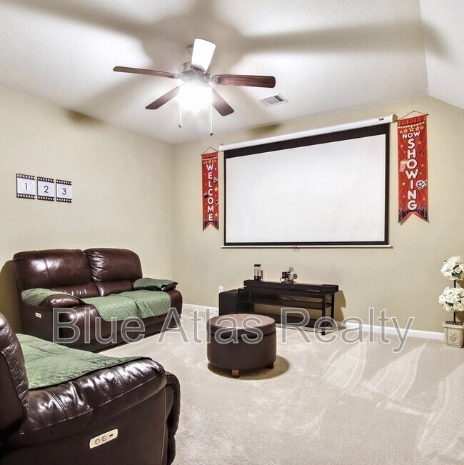 Building Photo - 4983 Stornoway Dr