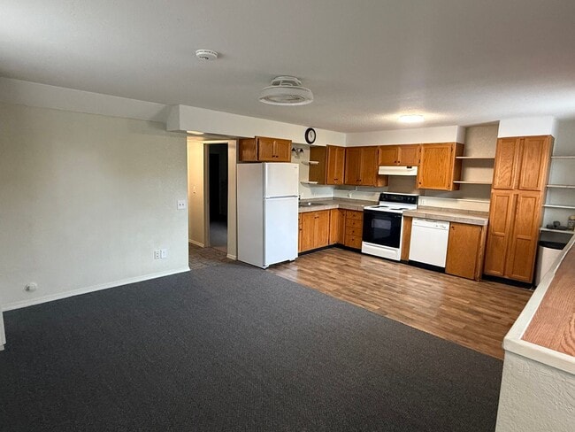 Building Photo - 2 Bed 1 Bath in Belgrade