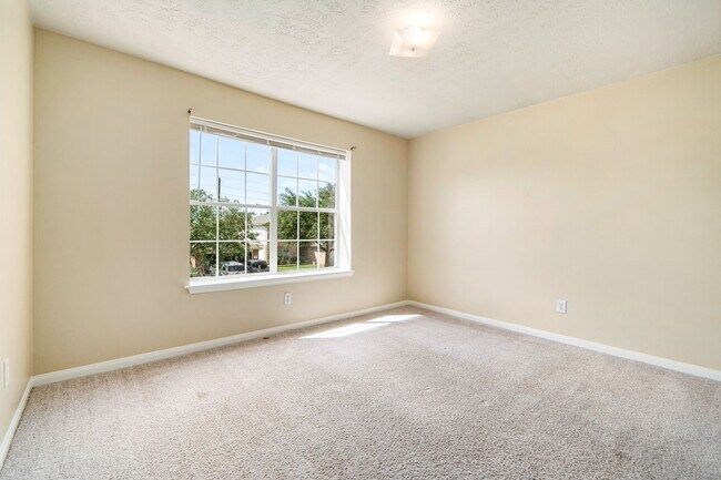 Building Photo - 3434 Fiorella Way