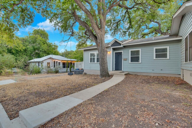 Building Photo - 3113 Robinson Ave