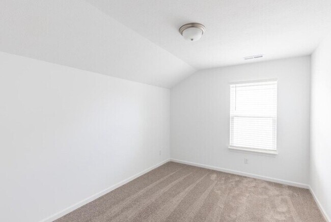 Building Photo - 1111 Cobra Dr