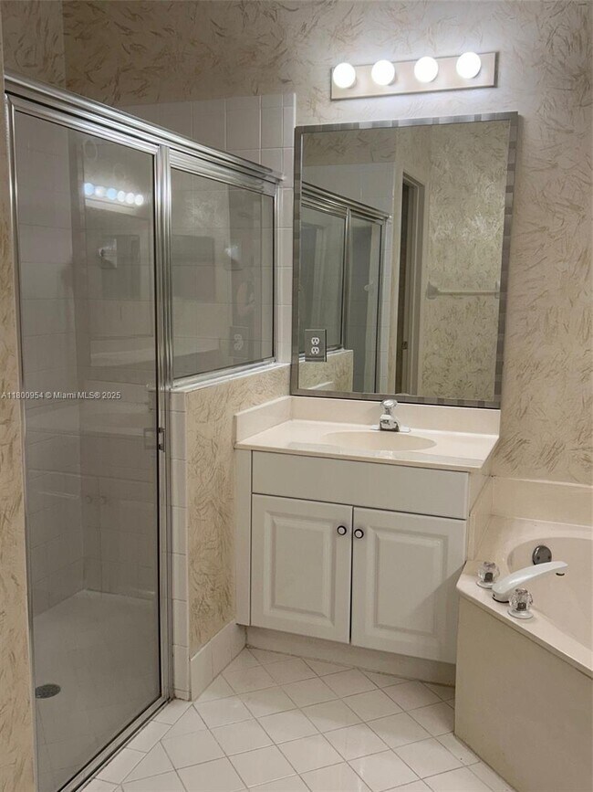 Building Photo - 4304 Diamond Row