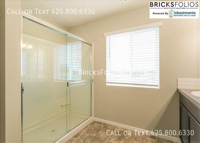 Building Photo - 18729 107th Ave Ct E