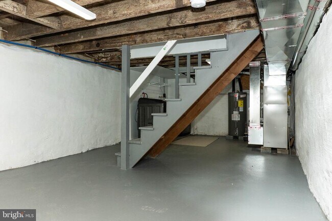 Building Photo - 2524 Webster St
