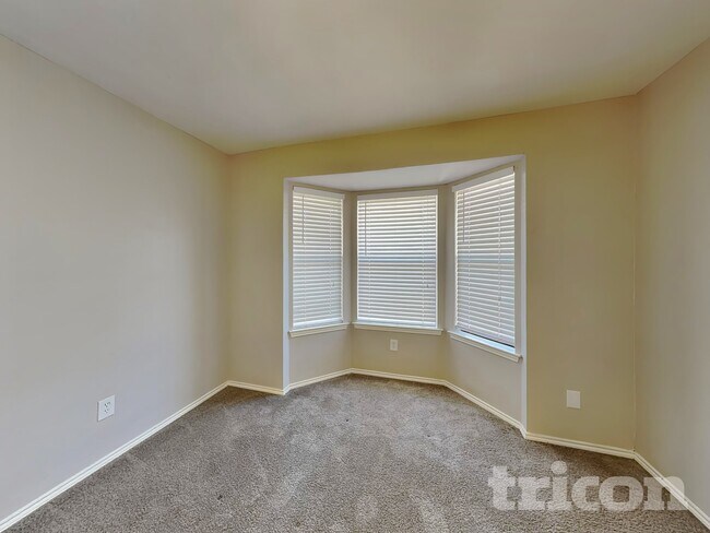 Building Photo - 5708 Woodsetter Ct