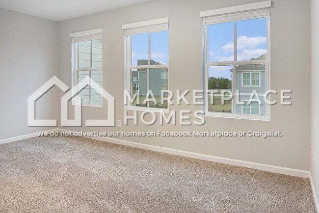 Building Photo - 3335 Meriwether Dr