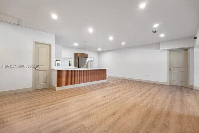 Building Photo - 450 NW 140th St
