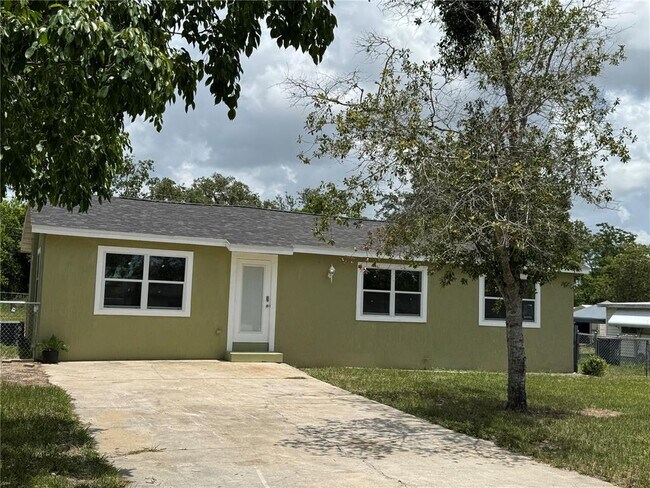 Building Photo - 2549 Olive Ave