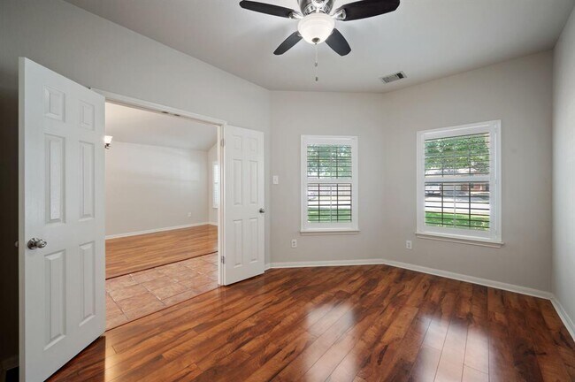 Building Photo - 20305 Kearney Hill Rd