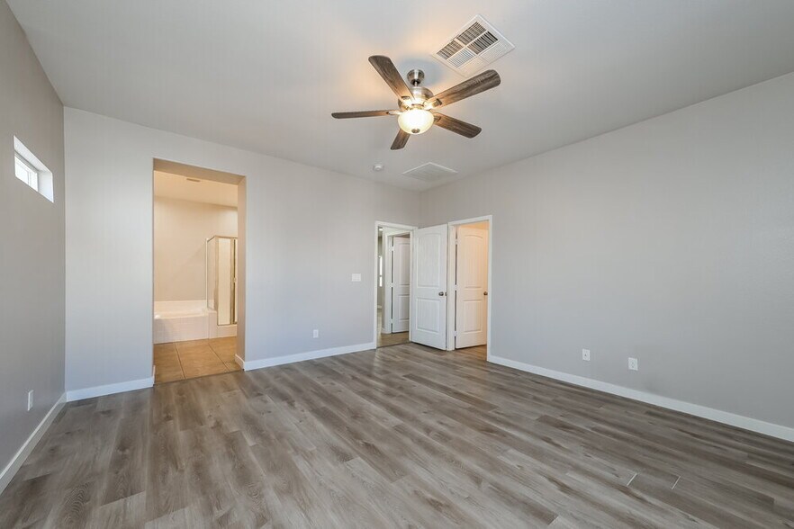 Building Photo - 8962 Harmony Hall Ave