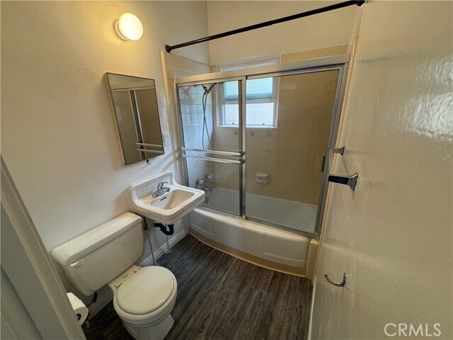 Building Photo - 364 Cliff Dr