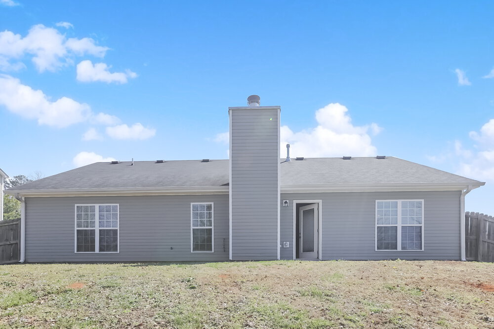 Building Photo - 360 Embassy Dr